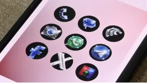Google Pixel Adds Disco Custom Icons